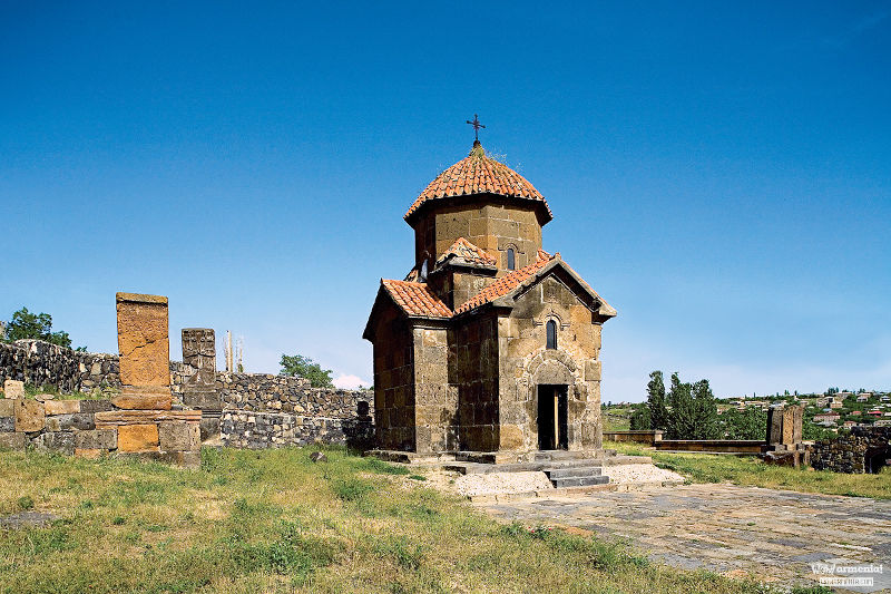 Karmravor Church